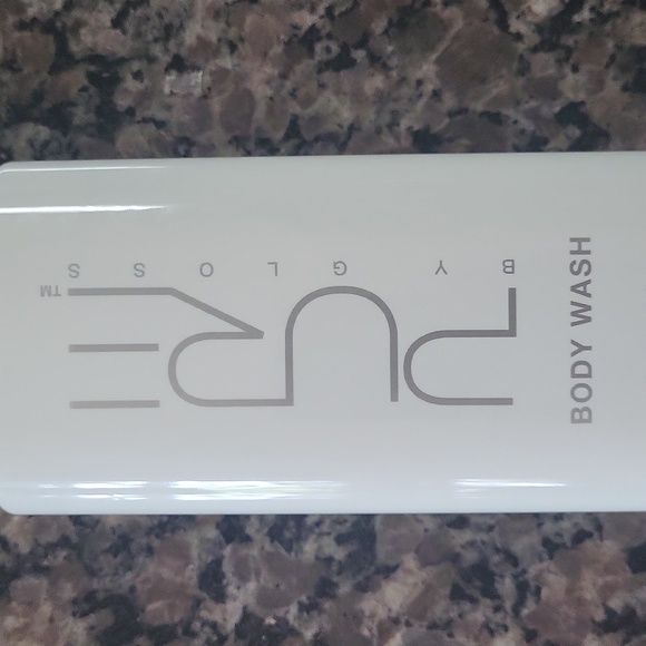 PURE by Gloss 9.6 fl oz pump BODY Wash Clear Rinse Lemon INfusion smells great! - Picture 3 of 6